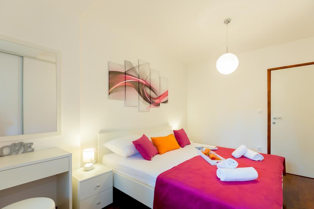 Leona & Borna'S Central Lapad Suites 杜布罗夫尼克 外观 照片