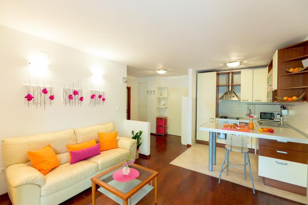 Leona & Borna'S Central Lapad Suites 杜布罗夫尼克 外观 照片