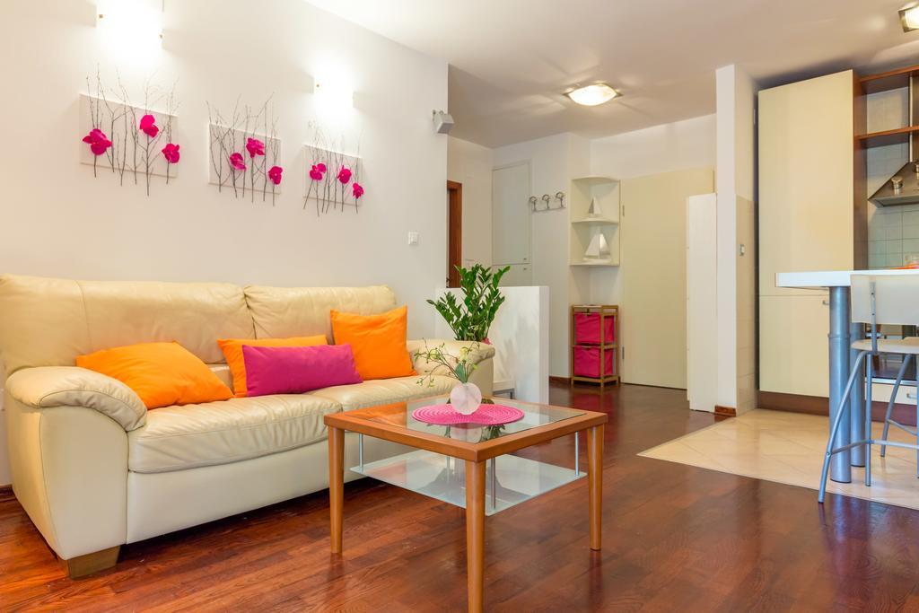 Leona & Borna'S Central Lapad Suites 杜布罗夫尼克 外观 照片