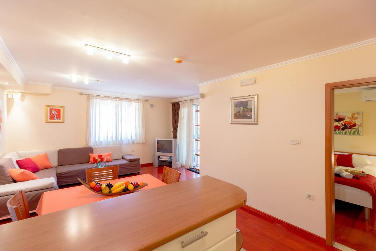Leona & Borna'S Central Lapad Suites 杜布罗夫尼克 外观 照片