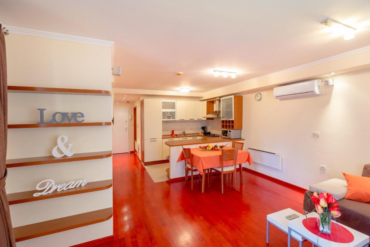 Leona & Borna'S Central Lapad Suites 杜布罗夫尼克 外观 照片
