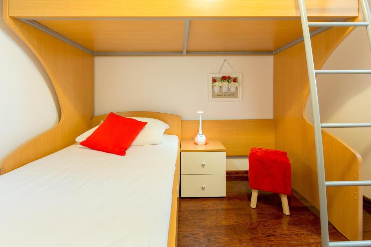 Leona & Borna'S Central Lapad Suites 杜布罗夫尼克 外观 照片