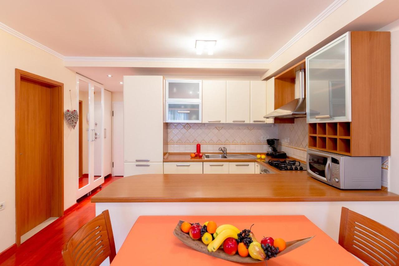 Leona & Borna'S Central Lapad Suites 杜布罗夫尼克 外观 照片