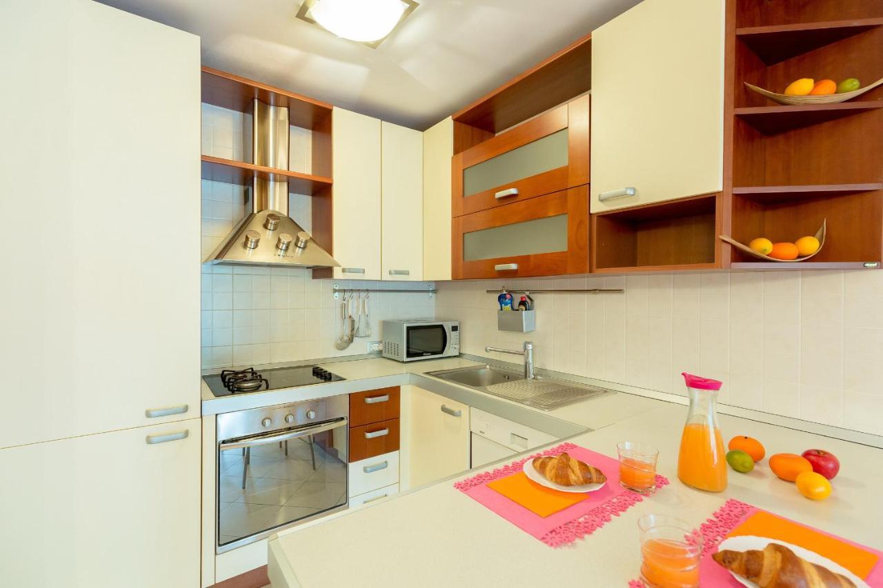 Leona & Borna'S Central Lapad Suites 杜布罗夫尼克 外观 照片