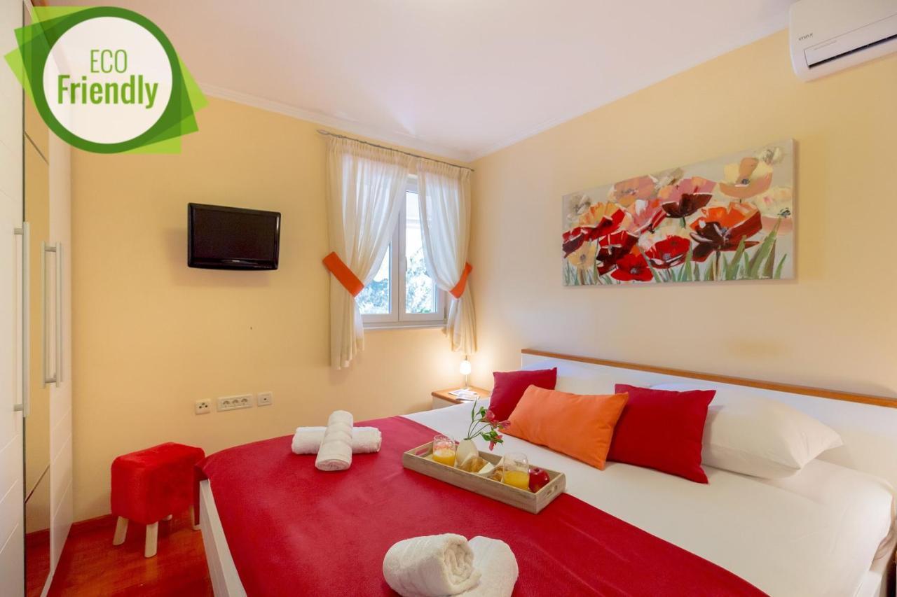 Leona & Borna'S Central Lapad Suites 杜布罗夫尼克 外观 照片